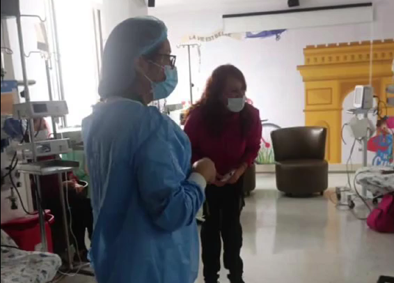 Entrega donaciones , educación emocional y meditación pacientes con cáncer 2023